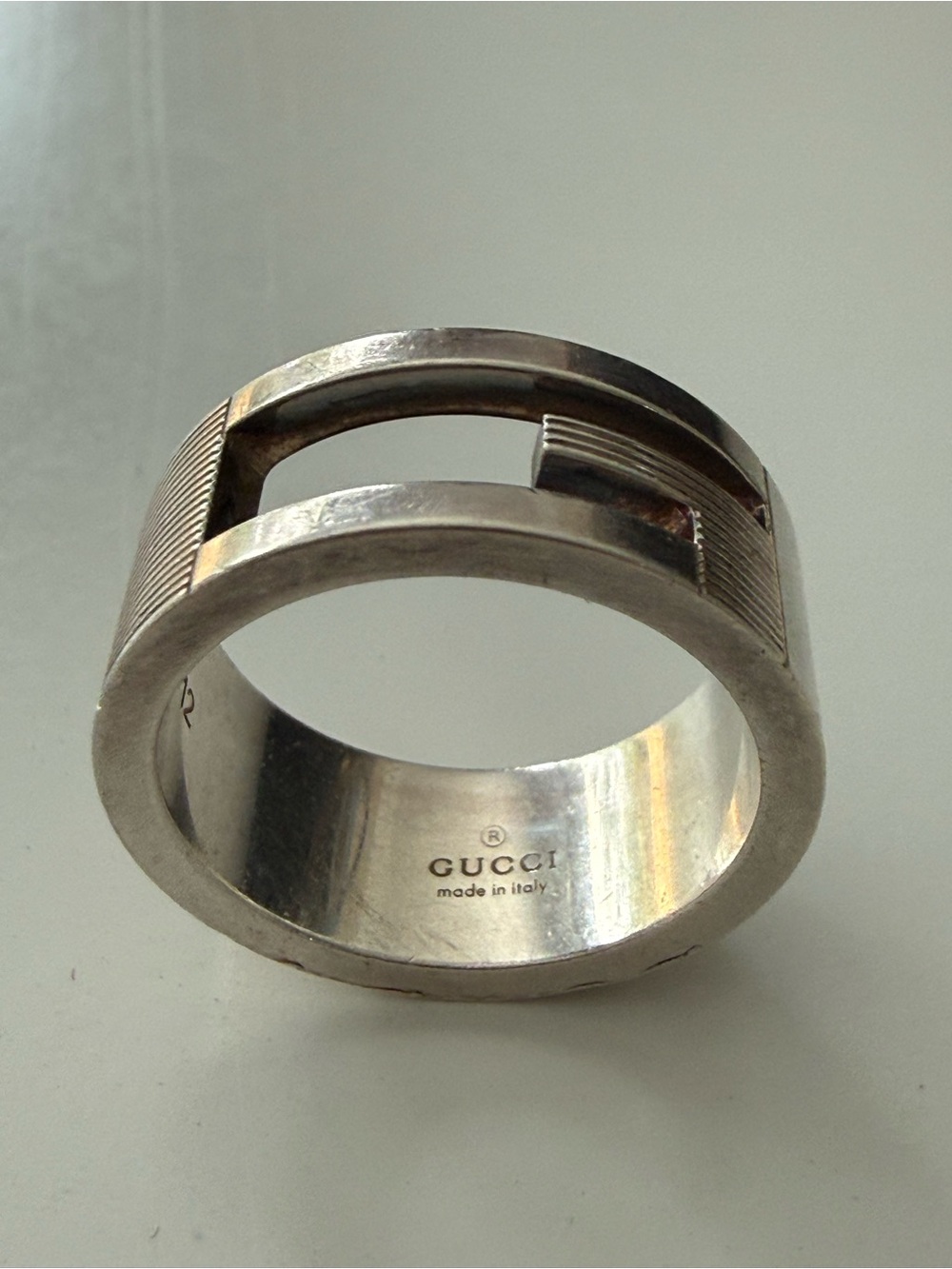 Gucci Silver-Tone Women’s Signature Cutout Band Ring